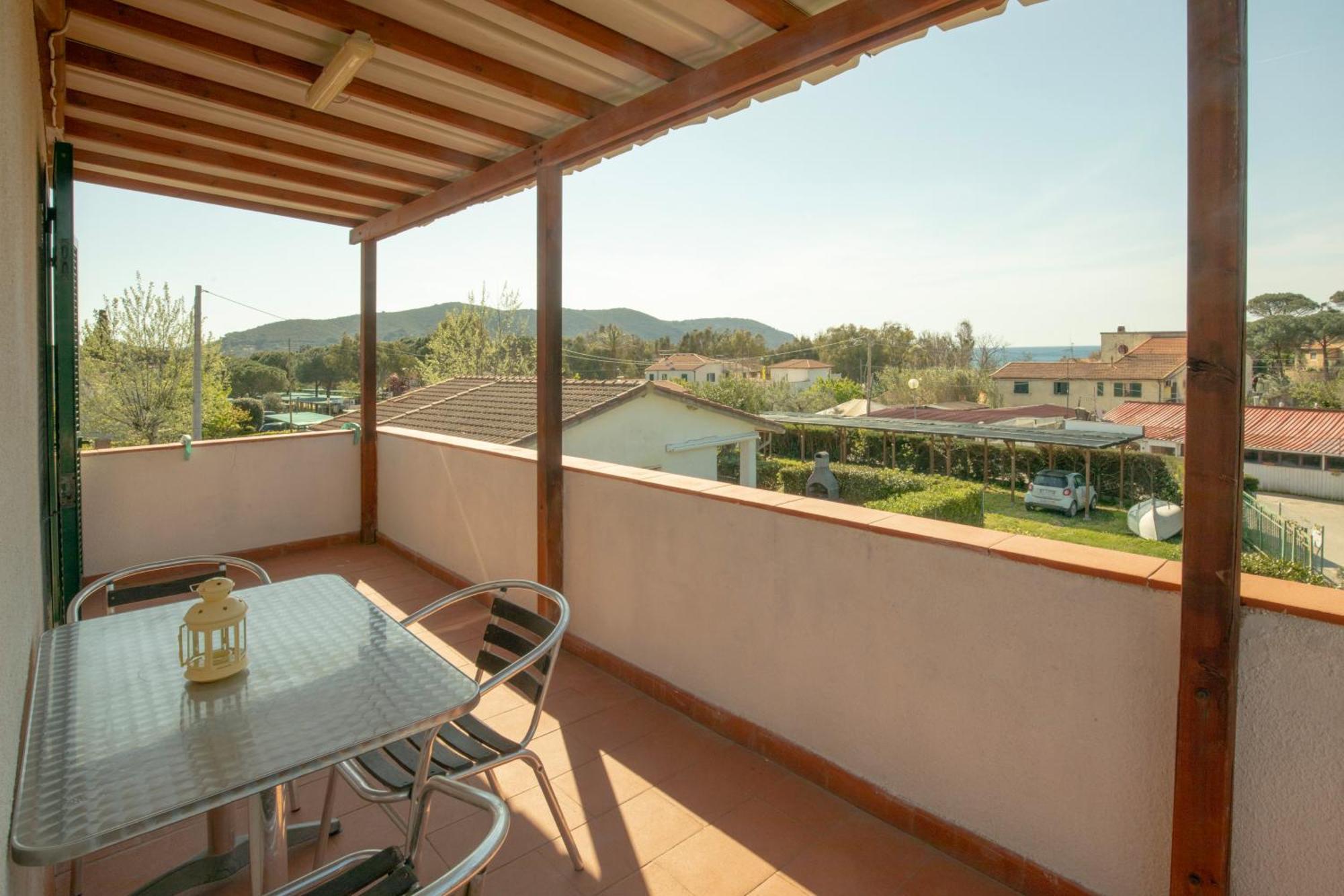 Apartment Mare By Helloelba Lacona