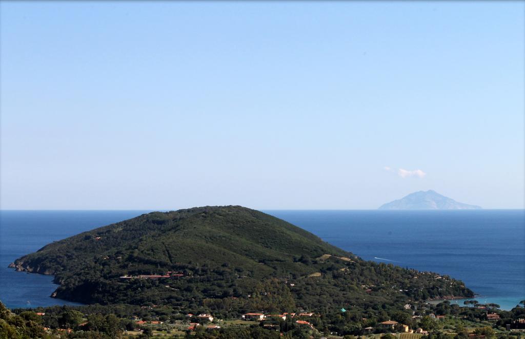 Apartment Mare By Helloelba Lacona